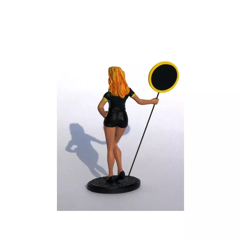 LE MANS miniatures Figurine Lisa, hôtesse de piste