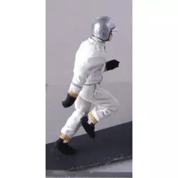 LE MANS miniatures Figure Driver running to his car of the 60/70’s