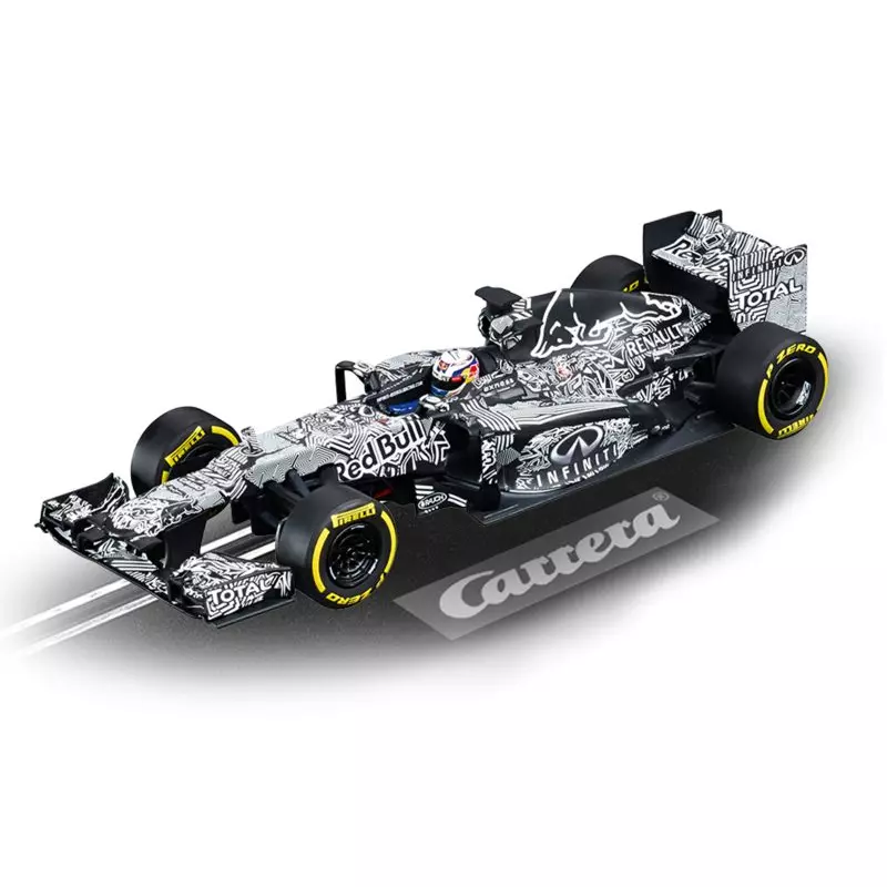 Carrera DIGITAL 132 30729 Infiniti Red Bull Racing 'Camo Bull Test Car 2015'