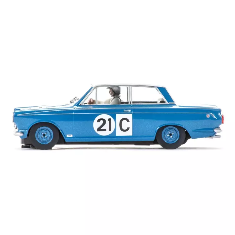 Scalextric C3670 Ford Cortina - Geoghegan