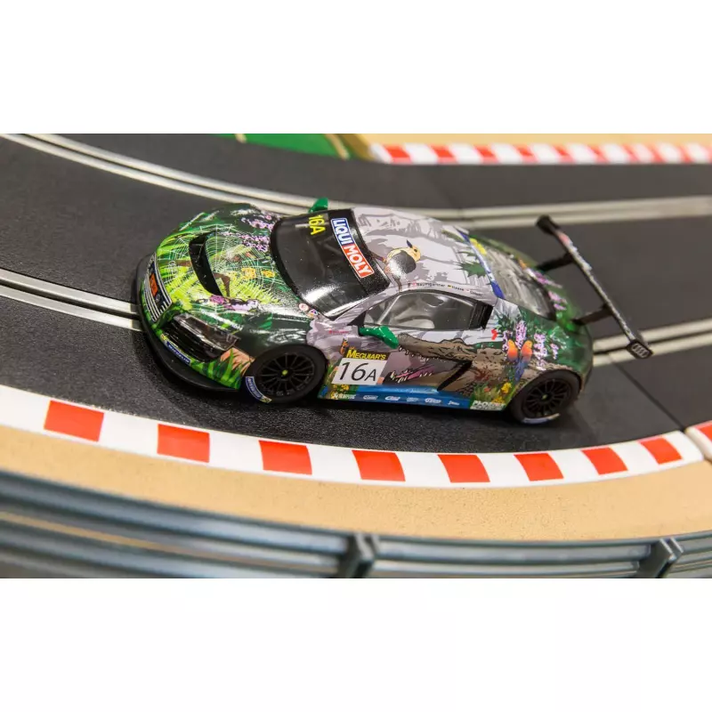 Scalextric C3717 Audi R8 GT3 Crocodile Phoenix 12hr Bathurst