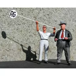 LE MANS miniatures Figurines Alfred Neubauer & Manfred, le mécano