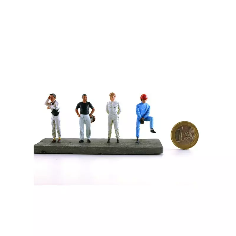 LE MANS miniatures Figures Set of 4 drivers