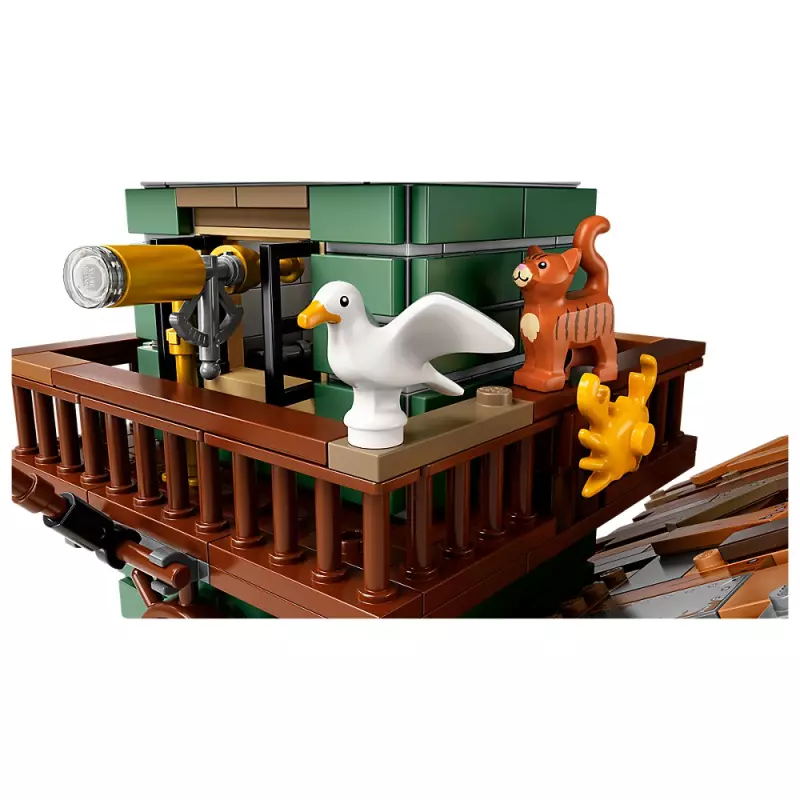 LEGO 21310 Old Fishing Store Slot Car Union
