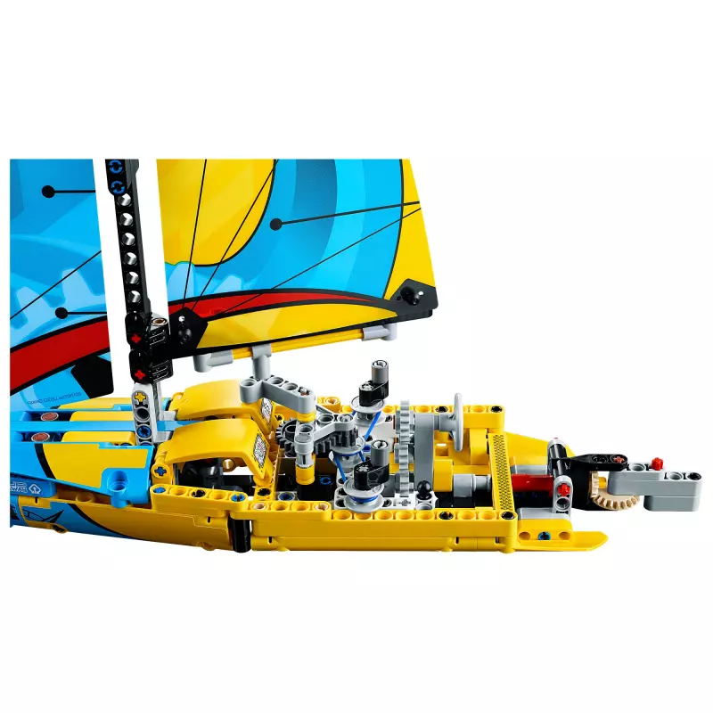 LEGO 42074 Le yacht de compétition