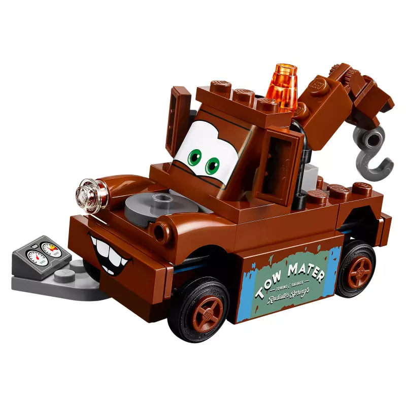 LEGO 10733 Mater's Junkyard