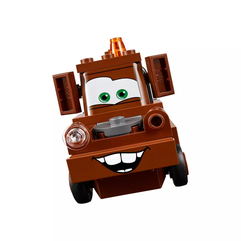 LEGO 10733 Mater's Junkyard