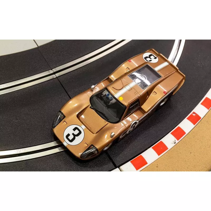 Scalextric C3951 Ford GT MKIV - Le Mans 24Hrs 1967