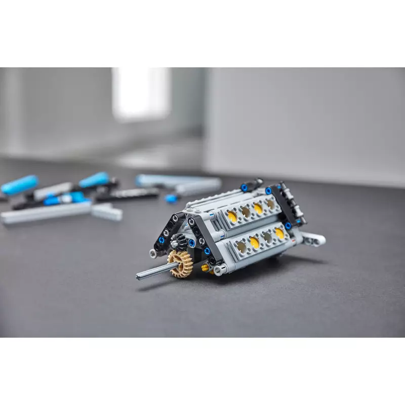 LEGO 42083 Bugatti Chiron Slot Car Union