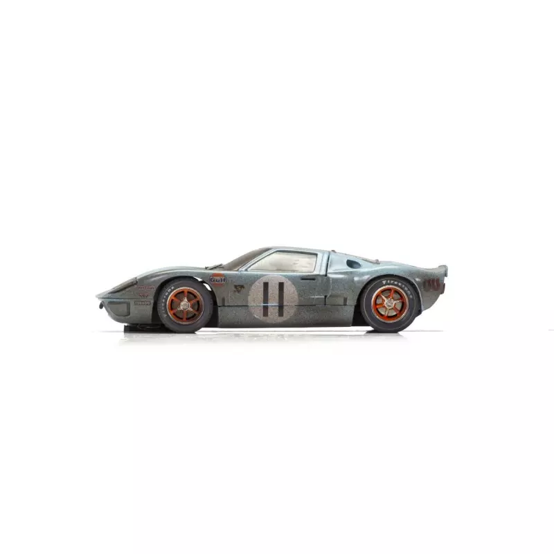 Scalextric C4106 Ford GT40 Gulf n.11 Weathered
