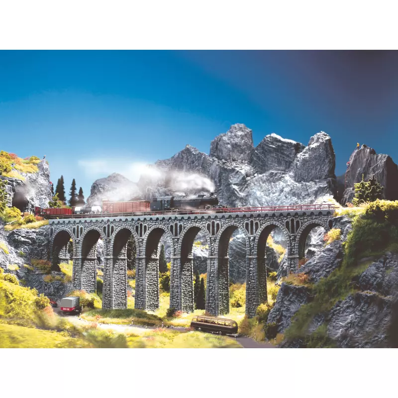 NOCH 58660 Quarrystone Viaduct