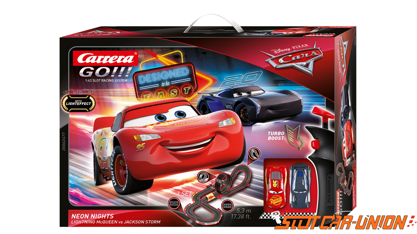 Disney Pixar Cars 3 Slot Racing System Lightning McQueen vs Jackson Storm  