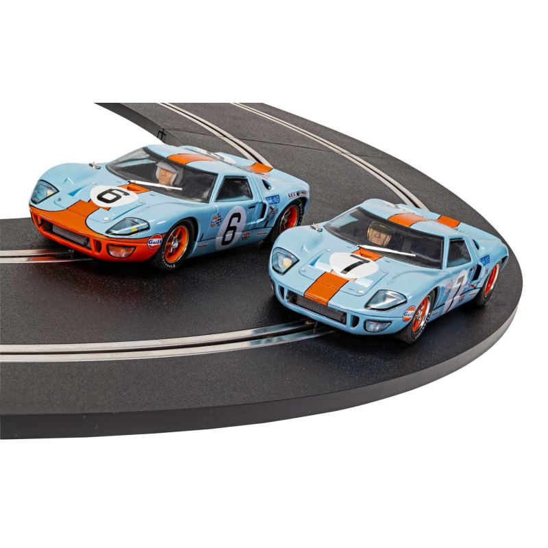                                     Scalextric C4041A Ford GT40 1969 Gulf Twin Pack