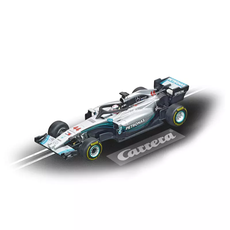 Carrera GO!!! 64128 Mercedes-AMG F1 W09 EQ Power+ "L. Hamilton, No.44"