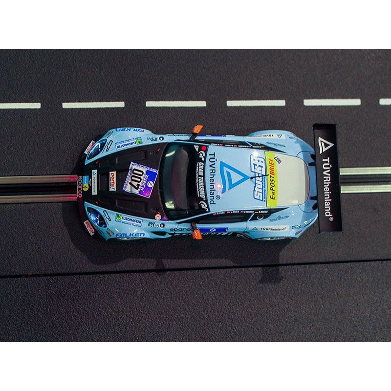 Carrera DIGITAL 132 30666 Aston Martin V12 Vantage GT3, Young Driver No.007