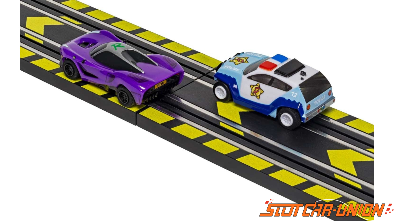 Micro Scalextric G1160 Ryan s Police Chase Set Battery Powered