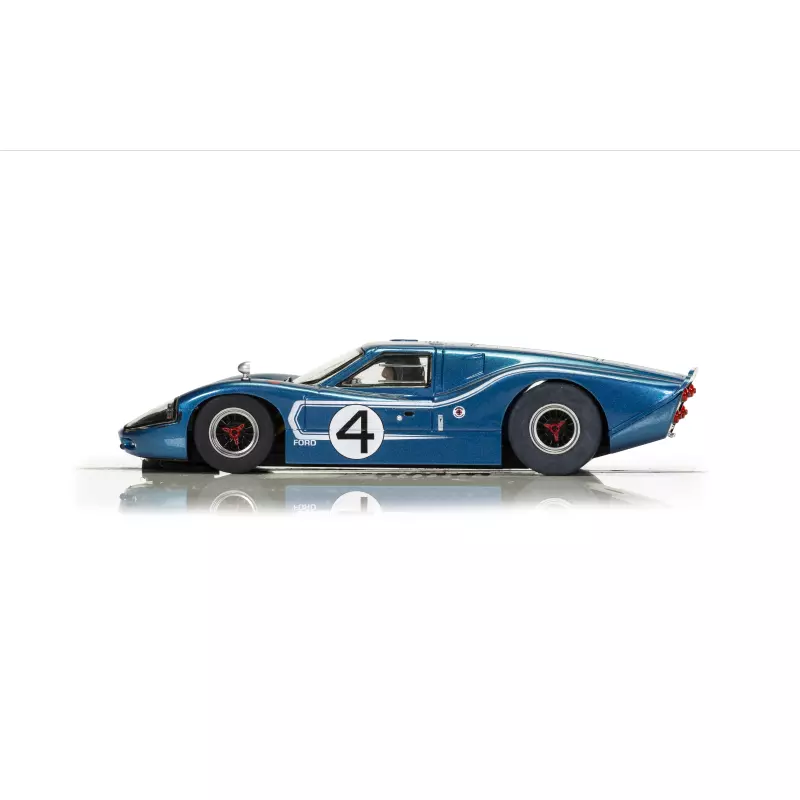 Scalextric C4031 Ford GT MK IV - 1967 LeMans 24Hrs - Denny Hulme/Lloyd Ruby No.4