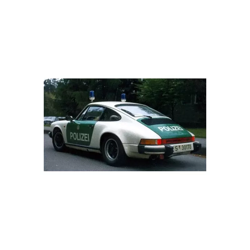 FLY A2016 Porsche 911 Germany Polizei