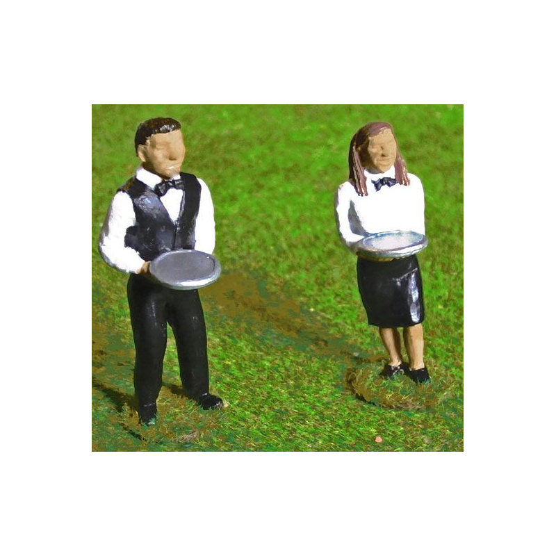                                     Slot Track Scenics Fig. 4 Serveur et Serveuse