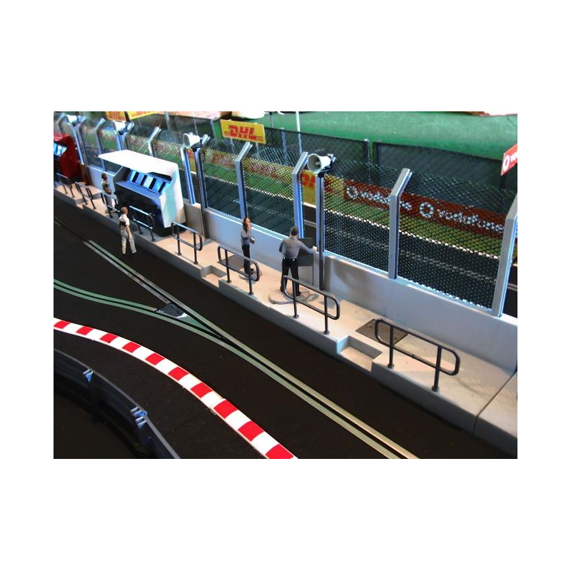                                     Slot Track Scenics Pit Wall Section