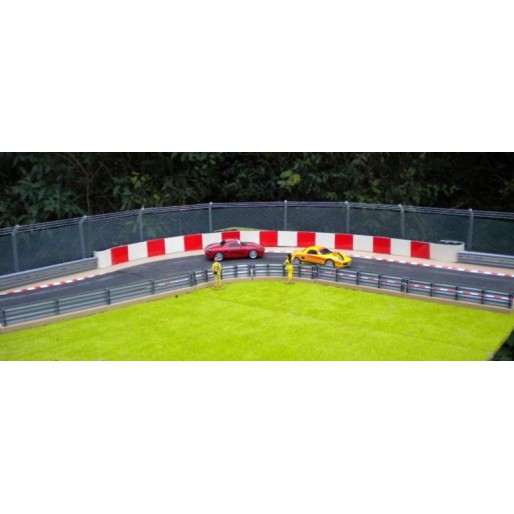 Slot Track Scenics A1-4 Tyres and Fences Pack