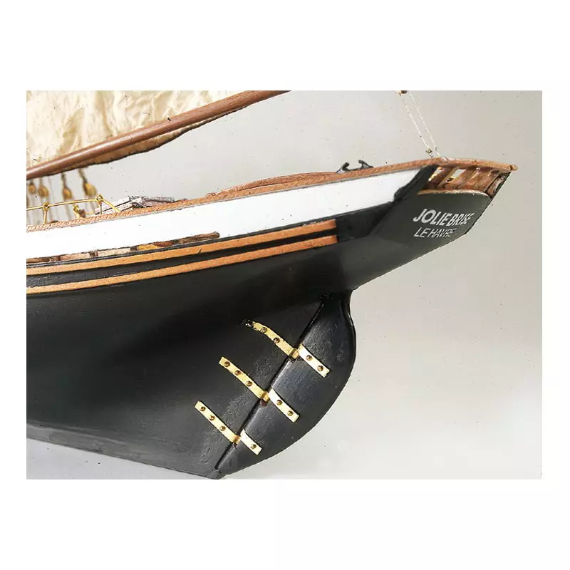 Artesanía Latina 22180 Wooden Model Ship Kit: Jolie Brise Cutter 1/50