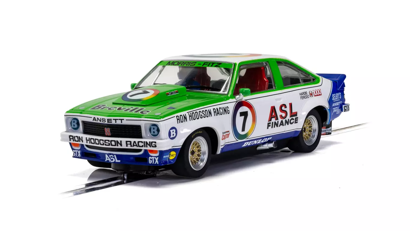 スケーレックストリック HOLDEN A9X TORANA スロットカー 美品 scalextric-c4158-holden-a9x-