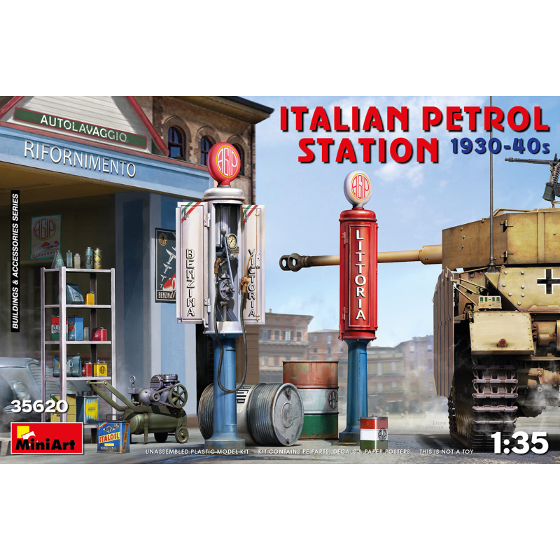                                     MiniArt 35620 Italian Petrol Station 1930-40s