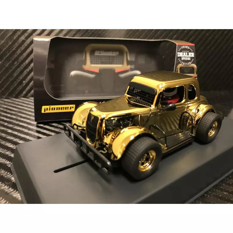  Pioneer P117-DS Legends Racer '34 Ford Coupe, Gold Chrome
