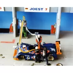 LE MANS miniatures Figurine Team Joest Porsche : Poste remplissage