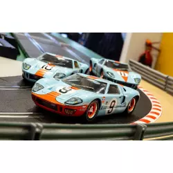 Scalextric C3896A Legends Ford GT40 LeMans 1968 - Gulf Triple Pack - Limited Edition