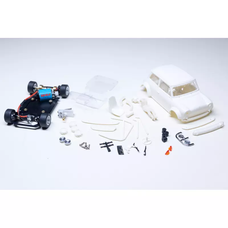 BRM MINI COOPER Full White Kit - preassembled chassis with MiniClassic tyres