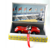 LE MANS miniatures Ferrari TR59/60 n°12 Le Mans 1960