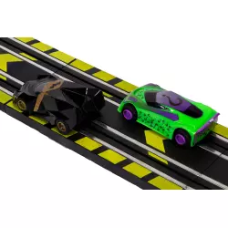 Micro Scalextric G1161 Coffret James Bond - No Time To Die (Alimentation Piles)