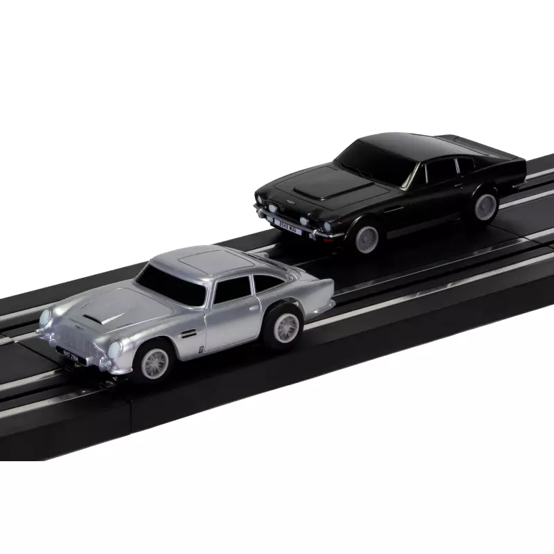 Micro Scalextric G1171 Coffret James Bond 007 - Aston Martin DB5 vs V8 - Alimentation Piles