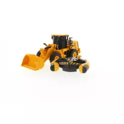 Carrera RC 1:35 RC CAT 950M Wheel Loader (Batteries Operated)