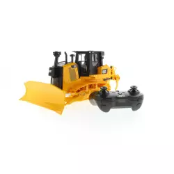 Carrera RC 1:24 RC CAT D7E Track Type Tractor