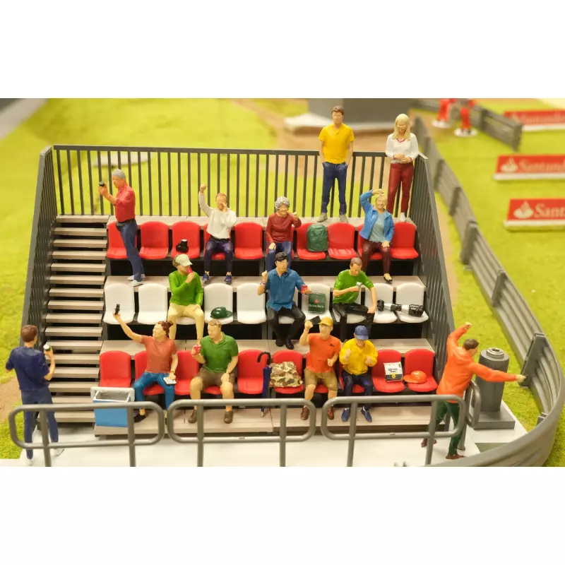  Slot Track Scenics DP 3 Diorama Pack 3 – Spectator Set