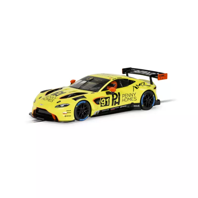 Scalextric C4446 Aston...