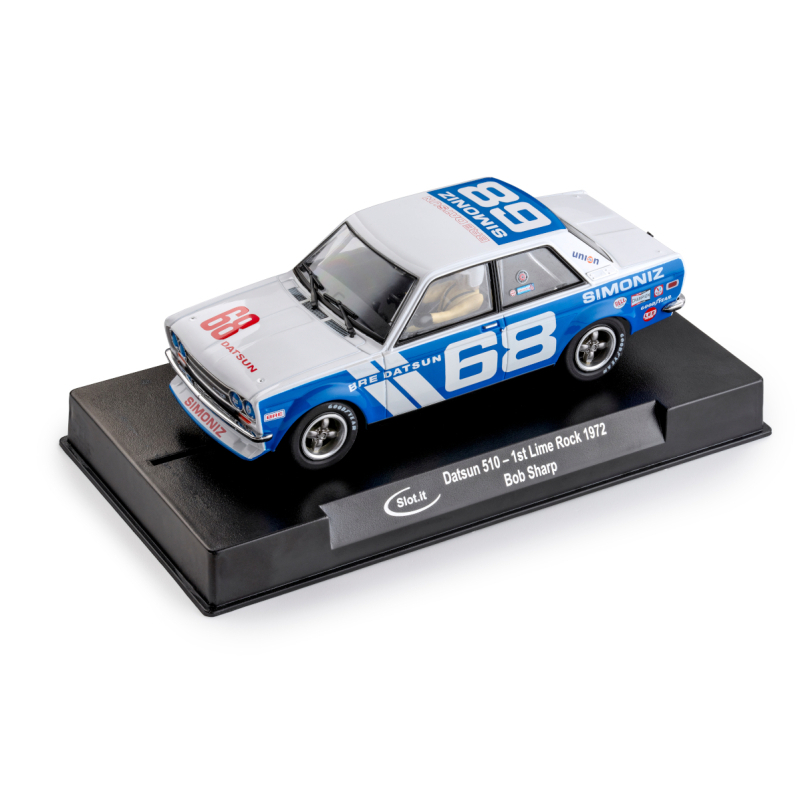 Auto World BRE Datsun Champions 16-Foot HO Slot Car Set
