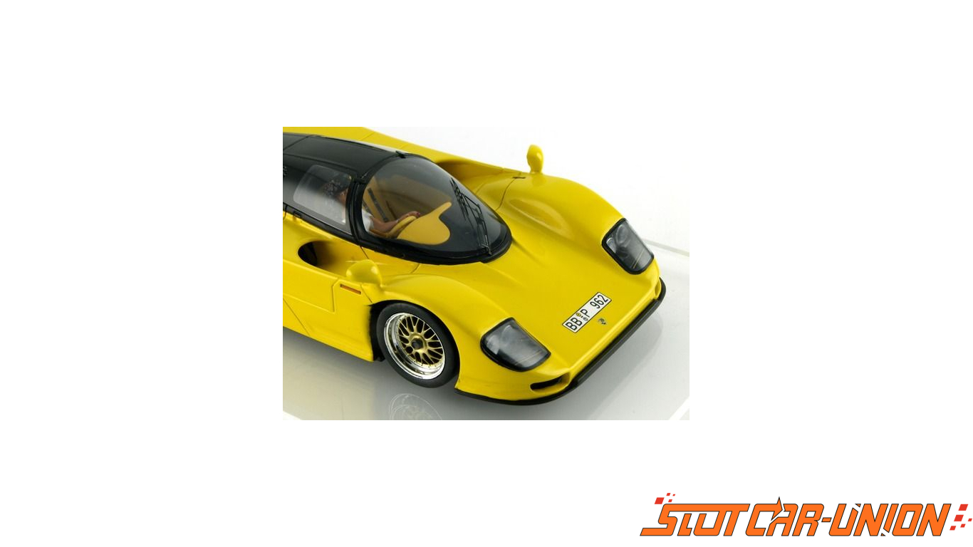 Le Mans Miniatures Dauer Porsche 962 Road Car 1/32 Slot Car 132048M 
