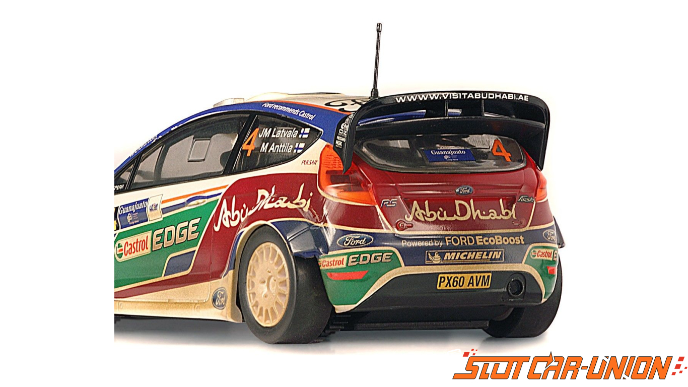 Scalextric-W10432 FORD FIESTA RS WRC underpan et roues avant-nouveau 